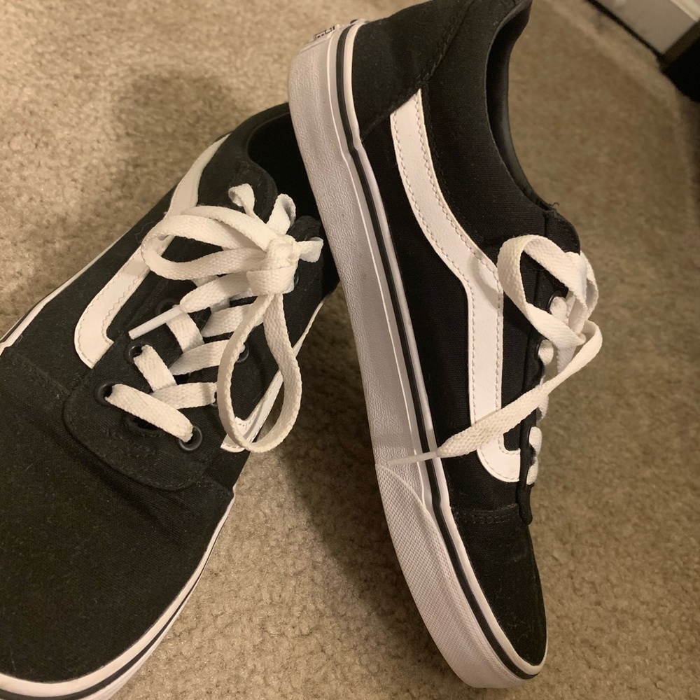 Black and white vans size 9.5 women’s